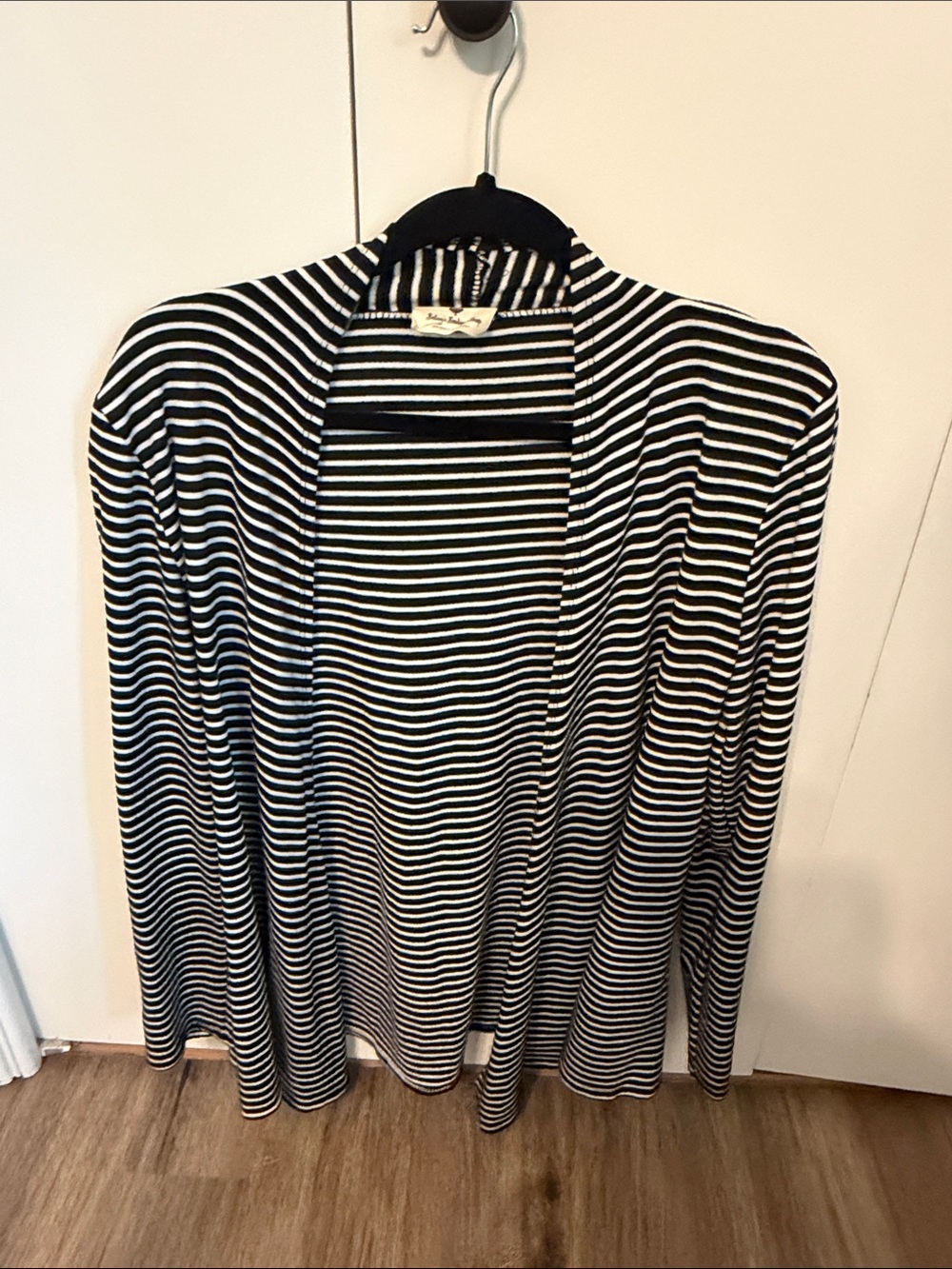 Striped Open-Front Cardigan Sweater - Black & White